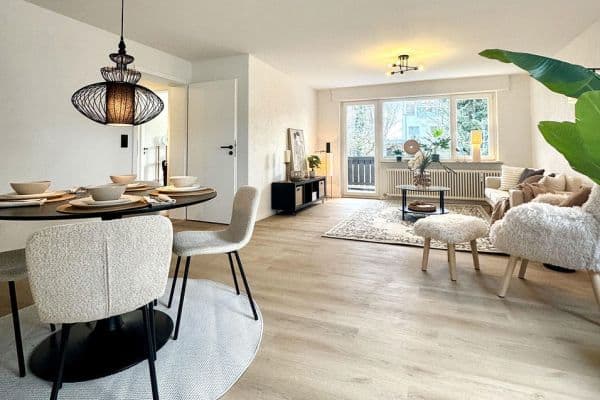 Prodej bytu 4+1 94 m², Sindelfingen Prodej bytu 4+1 94 m², Sindelfingen