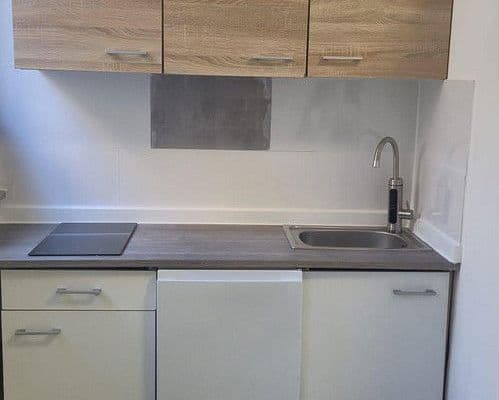 Pronájem bytu 1+1 20 m², Stubenlohstr. 6, Erlangen, Bavorsko Pronájem bytu 1+1 20 m², Stubenlohstr. 6, Erlangen, Bavorsko