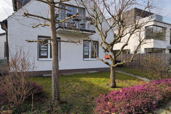 Pronájem bytu 2+1 79 m², Rheinuferweg 44, Bornheim-Uedorf Pronájem bytu 2+1 79 m², Rheinuferweg 44, Bornheim-Uedorf