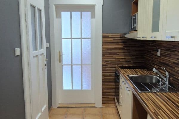 Prodej bytu 1+kk 37 m², Prouzova, Praha Prodej bytu 1+kk 37 m², Prouzova, Praha