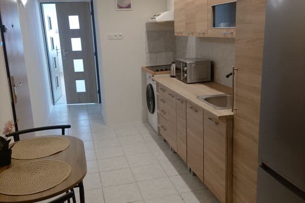 Pronájem bytu 2+kk 46 m², Toruňská, Praha Pronájem bytu 2+kk 46 m², Toruňská, Praha