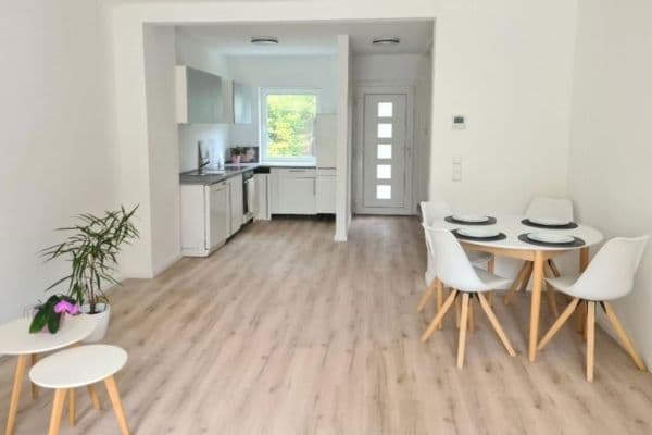 Prodej domu 111 m², pozemek 124 m², Hamburg Prodej domu 111 m², pozemek 124 m², Hamburg