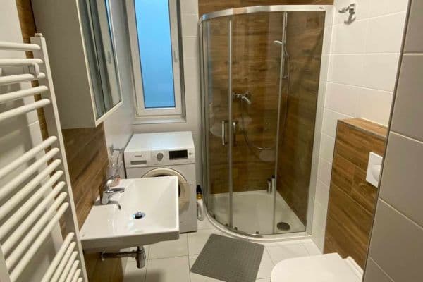 Pronájem bytu 1+kk 34 m², Janského, Olomouc Pronájem bytu 1+kk 34 m², Janského, Olomouc
