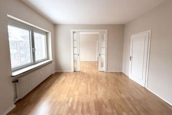 Pronájem bytu 4+1 110 m², Fuldastraße 21, Duisburg Pronájem bytu 4+1 110 m², Fuldastraße 21, Duisburg