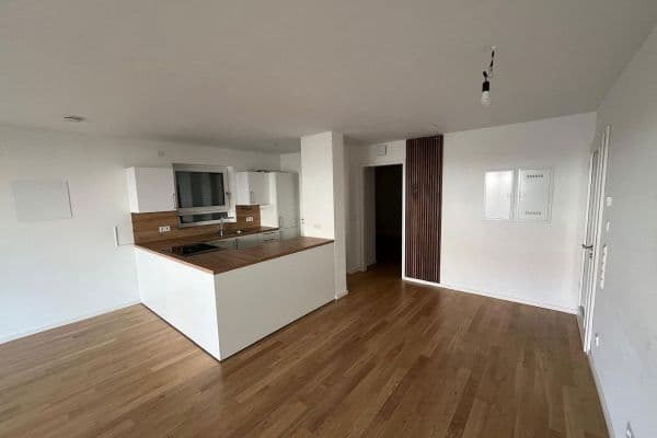 Pronájem bytu 3+1 104 m², Friedrich-Ebert-Straße 40-1, Seeheim-Jugenheim Pronájem bytu 3+1 104 m², Friedrich-Ebert-Straße 40-1, Seeheim-Jugenheim