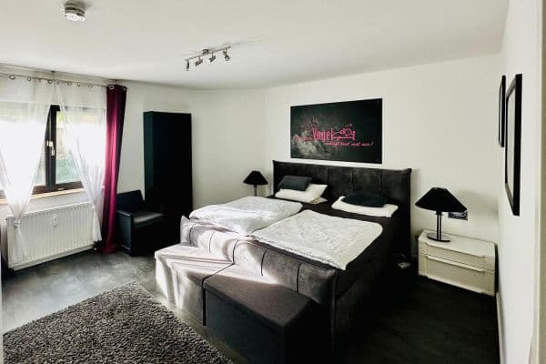 Pronájem bytu 3+1 87 m², Darmstadt Pronájem bytu 3+1 87 m², Darmstadt