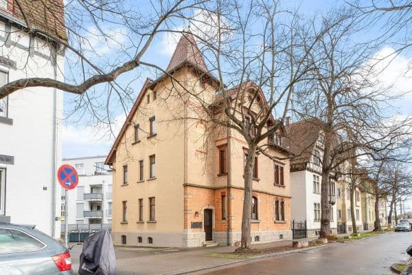 Prodej bytu 4+1 96 m², Esslingen Prodej bytu 4+1 96 m², Esslingen