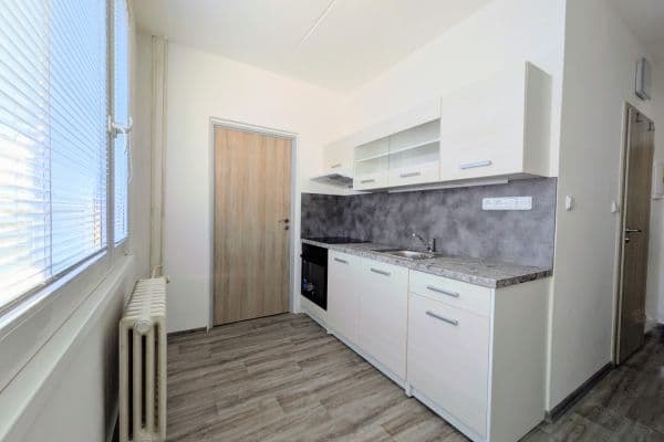 Prodej bytu 2+1 44 m², Lnářská, Trutnov, Královéhradecký kraj Prodej bytu 2+1 44 m², Lnářská, Trutnov, Královéhradecký kraj