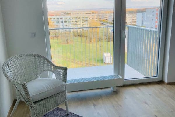 Pronájem bytu 1+kk 35 m², Jurkovičova, Praha Pronájem bytu 1+kk 35 m², Jurkovičova, Praha
