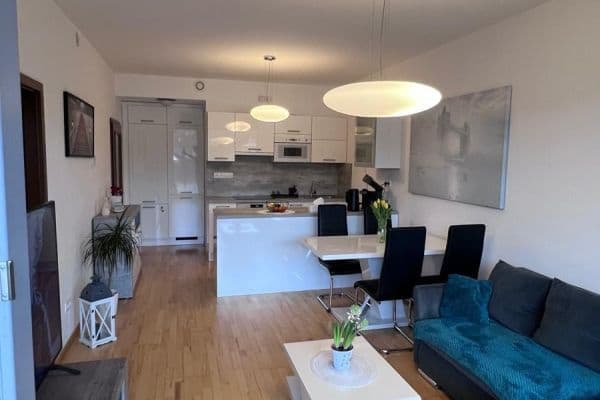 Pronájem bytu 2+kk 50 m², Slévačská, Praha Pronájem bytu 2+kk 50 m², Slévačská, Praha