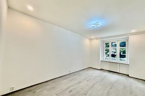 Prodej bytu 2+kk 50 m², U Vysočanského pivovaru, Praha Prodej bytu 2+kk 50 m², U Vysočanského pivovaru, Praha