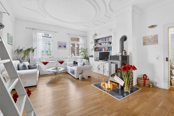 Prodej bytu 4+1 114 m², Esslingen Prodej bytu 4+1 114 m², Esslingen