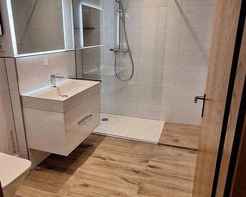 Pronájem bytu 2+1 77 m², Am Altenbruch 28, Mettmann Pronájem bytu 2+1 77 m², Am Altenbruch 28, Mettmann