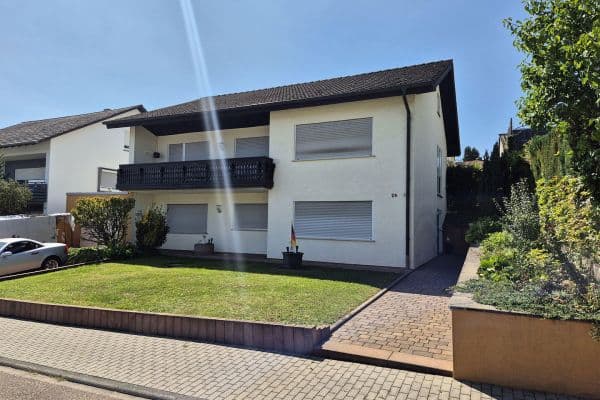 Prodej domu 185 m², pozemek 708 m², Sinsheim, Bádensko-Württembersko Prodej domu 185 m², pozemek 708 m², Sinsheim, Bádensko-Württembersko