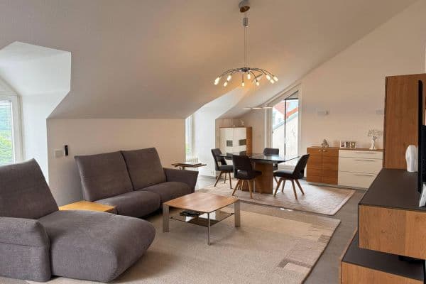 Prodej bytu 3+1 106 m², Hornberger Straße 12, Böblingen Prodej bytu 3+1 106 m², Hornberger Straße 12, Böblingen