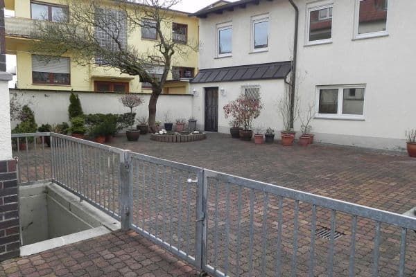 Pronájem bytu 3+1 97 m², Aschaffenburger Straße 50, Offenbach Pronájem bytu 3+1 97 m², Aschaffenburger Straße 50, Offenbach