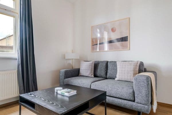 Pronájem bytu 65 m², Kafkova, Praha Pronájem bytu 65 m², Kafkova, Praha