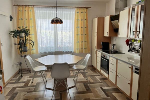 Pronájem bytu 2+1 76 m², Schoellerova, Praha Pronájem bytu 2+1 76 m², Schoellerova, Praha