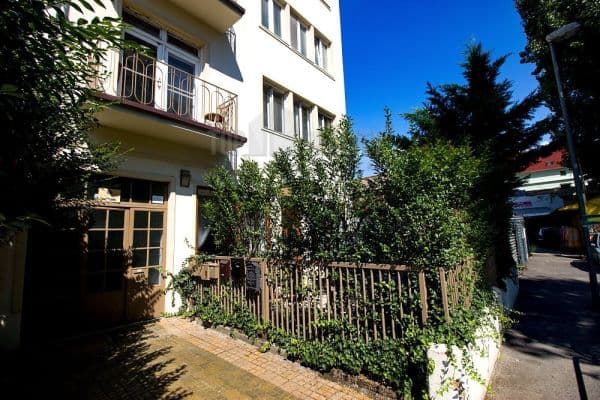 Pronájem bytu Garsoniéra 17 m², Jedlíkova, Bratislava Pronájem bytu Garsoniéra 17 m², Jedlíkova, Bratislava