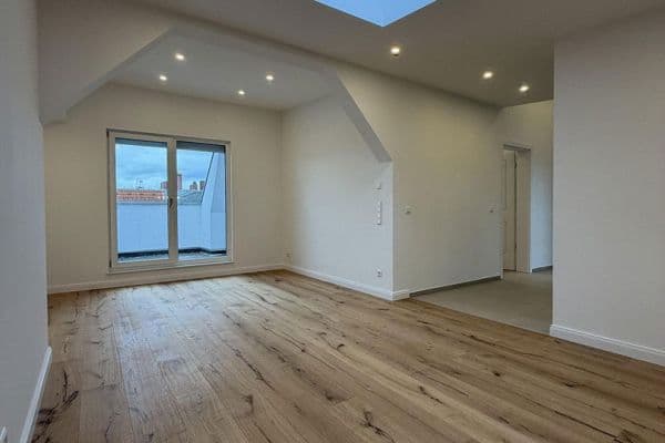 Pronájem bytu 3+1 80 m², Ebersstraße 58, Berlin, Berlín Pronájem bytu 3+1 80 m², Ebersstraße 58, Berlin, Berlín