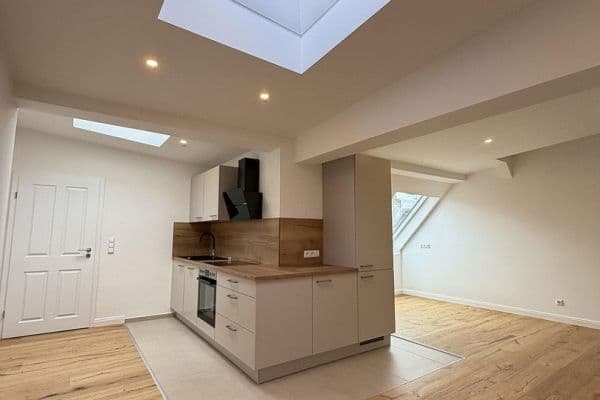 Pronájem bytu 3+1 70 m², Ebersstraße 58, Berlin, Berlín Pronájem bytu 3+1 70 m², Ebersstraße 58, Berlin, Berlín