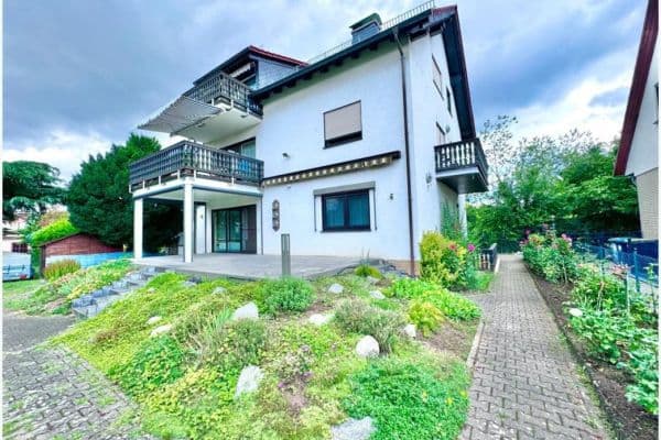 Pronájem bytu 2+1 93 m², Raunheim Pronájem bytu 2+1 93 m², Raunheim