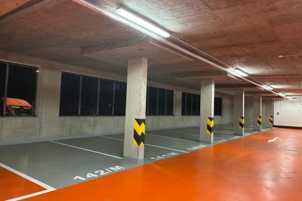 Pronájem garáže 37 m², Zásadská, Praha Pronájem garáže 37 m², Zásadská, Praha