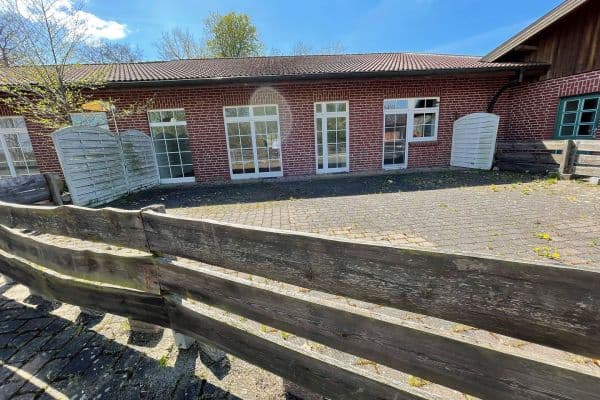 Pronájem bytu 3+1 164 m², An der Alpe 2, Neustadt am Rübenberge, Dolní Sasko Pronájem bytu 3+1 164 m², An der Alpe 2, Neustadt am Rübenberge, Dolní Sasko