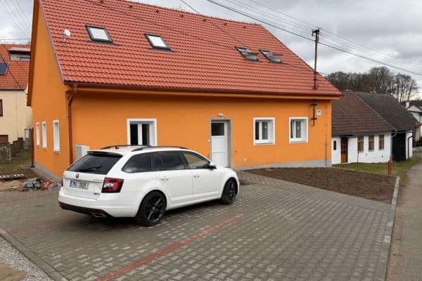 Pronájem bytu 2+kk 37 m², Na Potoce, Divišov Pronájem bytu 2+kk 37 m², Na Potoce, Divišov