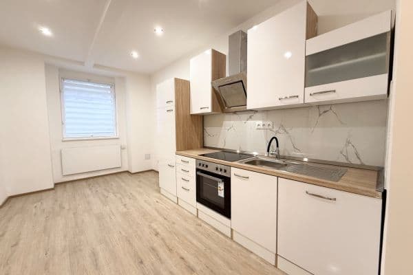 Prodej bytu 2+kk 31 m², Žerotínova, Praha Prodej bytu 2+kk 31 m², Žerotínova, Praha
