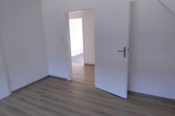 Pronájem bytu 2+kk 68 m², Marienburger Str. 2, Stuttgart Pronájem bytu 2+kk 68 m², Marienburger Str. 2, Stuttgart