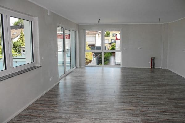 Pronájem bytu 3+1 94 m², Domblick 61, Königswinter Pronájem bytu 3+1 94 m², Domblick 61, Königswinter