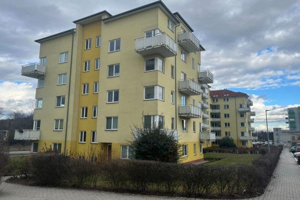 Prodej bytu 1+kk 38 m², Boloňská, Praha Prodej bytu 1+kk 38 m², Boloňská, Praha