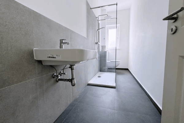 Prodej bytu 3+1 69 m², Weichselstraße 30, Berlin, Berlín Prodej bytu 3+1 69 m², Weichselstraße 30, Berlin, Berlín