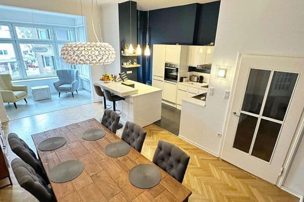 Prodej bytu 5+1 133 m², DÜSSELDORF Prodej bytu 5+1 133 m², DÜSSELDORF