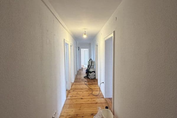 Pronájem bytu 4+1 120 m², Bucher Straße 97, Nürnberg, Bavorsko Pronájem bytu 4+1 120 m², Bucher Straße 97, Nürnberg, Bavorsko