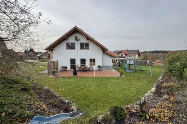 Pronájem domu 131 m², pozemek 963 m², Gumattenkirchen, Bavorsko Pronájem domu 131 m², pozemek 963 m², Gumattenkirchen, Bavorsko