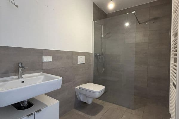 Pronájem bytu 2+kk 65 m², Karben Pronájem bytu 2+kk 65 m², Karben