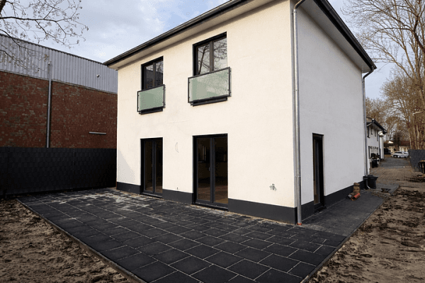 Prodej domu 127 m², pozemek 321 m², Kattenturmer Heerstraße 138c, Bremen, Bremen Prodej domu 127 m², pozemek 321 m², Kattenturmer Heerstraße 138c, Bremen, Bremen