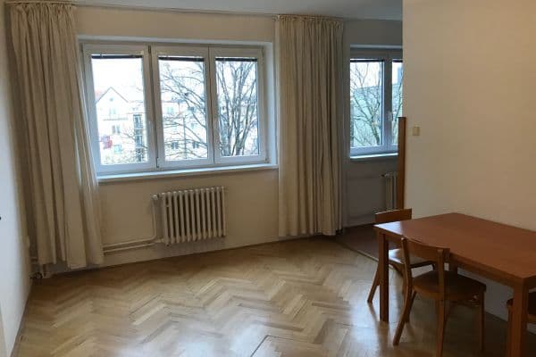 Pronájem bytu 2+kk 44 m², Pod Rapidem, Praha Pronájem bytu 2+kk 44 m², Pod Rapidem, Praha