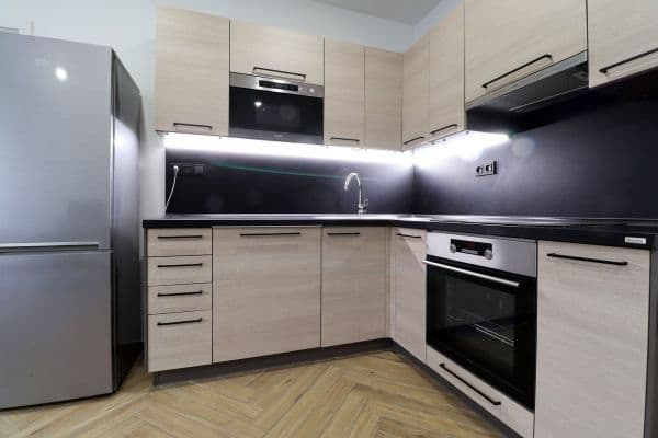 Pronájem bytu 1+kk 35 m², Pražská, Mladá Boleslav, Středočeský kraj Pronájem bytu 1+kk 35 m², Pražská, Mladá Boleslav, Středočeský kraj