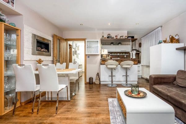 Prodej bytu 3+kk 64 m², Sportovců, Kladno Prodej bytu 3+kk 64 m², Sportovců, Kladno