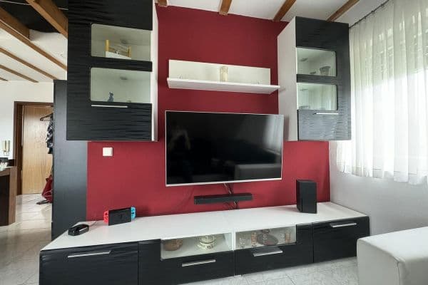 Pronájem bytu 2+1 45 m², Eningen unter Achalm Pronájem bytu 2+1 45 m², Eningen unter Achalm