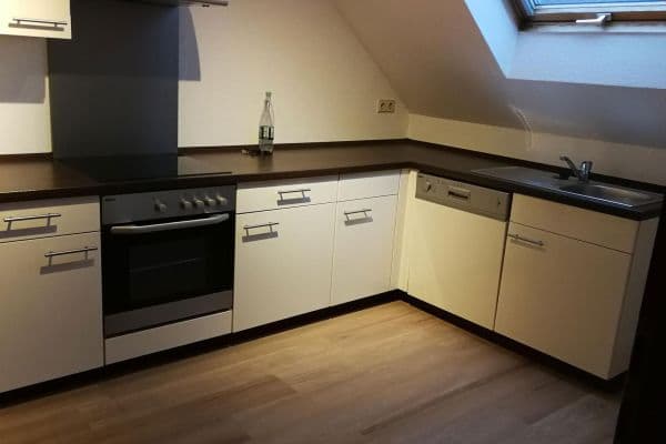 Pronájem bytu 2+1 50 m², Leonberg Pronájem bytu 2+1 50 m², Leonberg