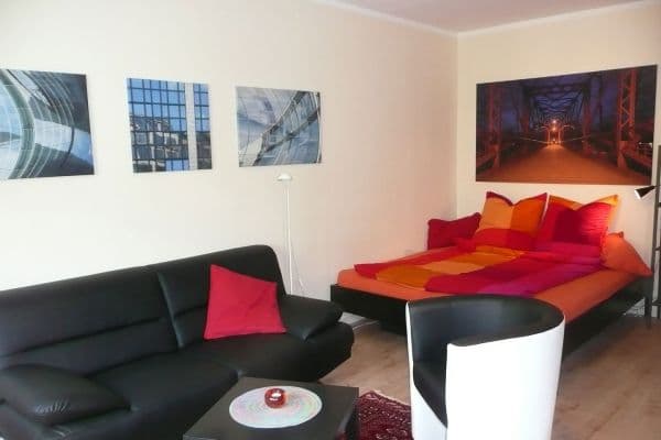 Pronájem bytu 1+1 38 m², Landhausstr. 4, Berlin, Berlín Pronájem bytu 1+1 38 m², Landhausstr. 4, Berlin, Berlín