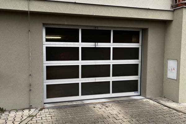 Pronájem garáže 11 m², Budilova, Praha Pronájem garáže 11 m², Budilova, Praha