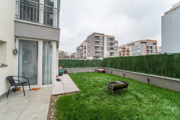 Pronájem bytu 2+kk 63 m², Toufarova, Praha Pronájem bytu 2+kk 63 m², Toufarova, Praha