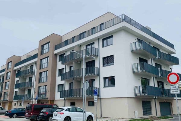 Pronájem bytu 2+kk 53 m², Bobnická, Nymburk, Středočeský kraj Pronájem bytu 2+kk 53 m², Bobnická, Nymburk, Středočeský kraj