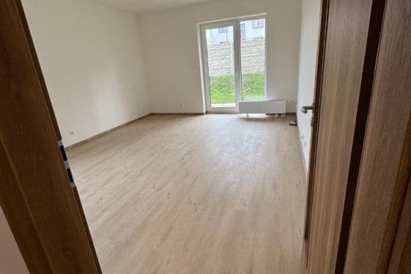 Pronájem bytu 1+kk 38 m², Pražská, Kolín, Středočeský kraj Pronájem bytu 1+kk 38 m², Pražská, Kolín, Středočeský kraj