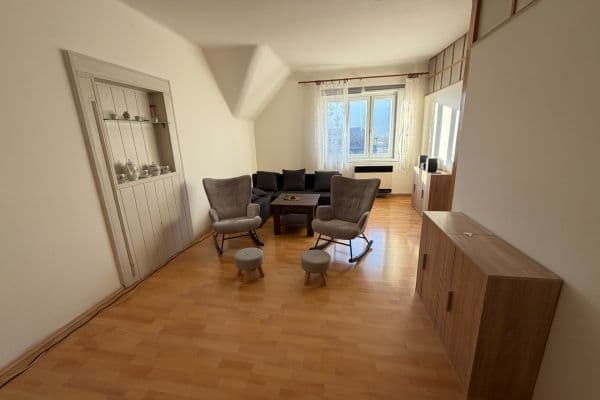 Prodej bytu 4+1 125 m², Pražská, Lety Prodej bytu 4+1 125 m², Pražská, Lety